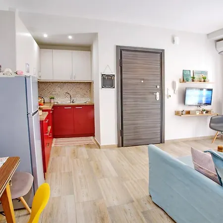 דירה Myrsini's *