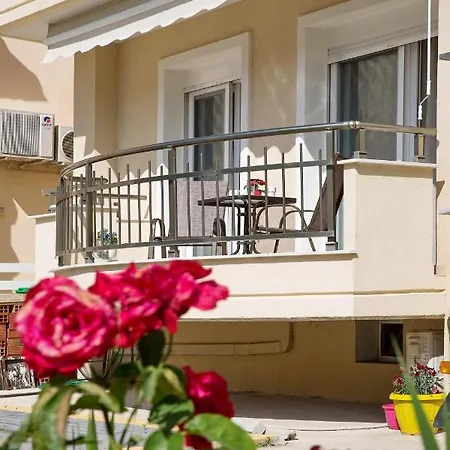 Myrsini's דירה Néa Péramos