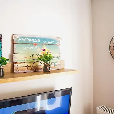 דירה Myrsini's Néa Péramos