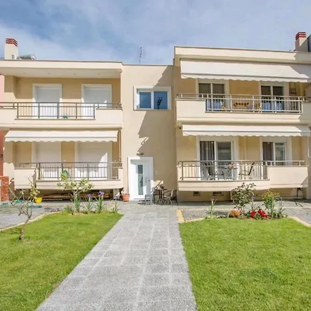 Апартаменты Myrsini's