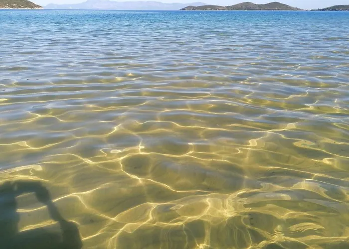 Myrsini's Néa Péramos