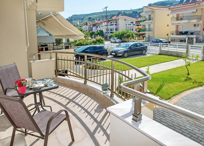 Myrsini's * Неа-Перамос