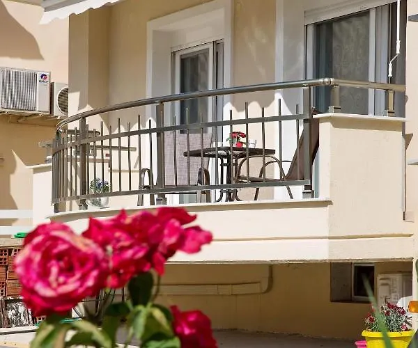 Myrsini's Апартаменты Неа-Перамос