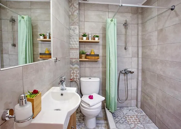 Myrsini's * Неа-Перамос